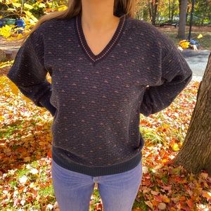 BHC sweaters for men Size M, unisex, Perfect for women for fall look